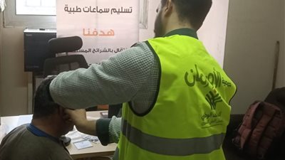 أجهزة تعويضية لذوي الهمم بقرى ونجوع أسوان (صور)