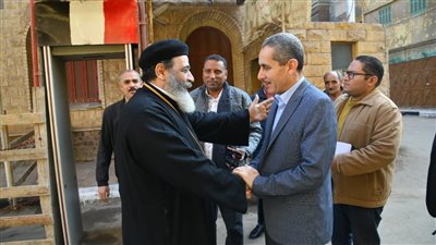 محافظ الغربية يتفقد محيط الكنائس بمدينة السنطة استعدادا لأعياد الميلاد (صور)