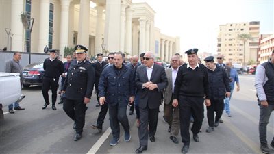 محافظ الجيزة يتفقد أعمال التطوير الجارية بمحيط السكة الحديد ببشتيل قبل افتتاحها