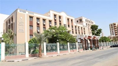 تخفيفًا على المواطنين.. مد العمل بالعيادات الخارجية بمستشفي سوهاج الجامعي