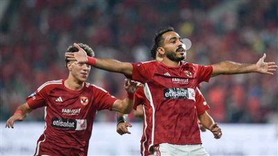 عاجل.. كهربا يسجل هدف الأهلي الأول أمام فيوتشر في نهائي السوبر (فيديو)