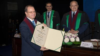 وسام التميز للمستشار حمادة الصاوي لجهوده في ضبط أداء المجتمع