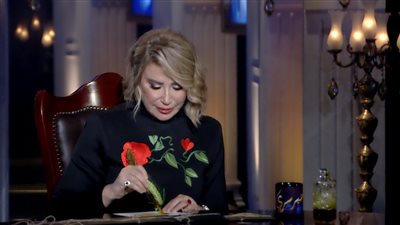 إيناس الدغيدي لـ شيرين عبد الوهاب: 