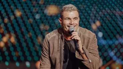 عمرو دياب يحتفظ بصدارة تريند محركات البحث بعد طرح ألبوم 