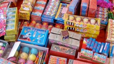 سقوط بائع بحوزته مليون و100 ألف صاروخ ألعاب نارية بالجمالية 