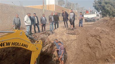 الانتهاء من إصلاح كسر خط المياه قطر ٨٠٠ مم وعودتها بالعياط