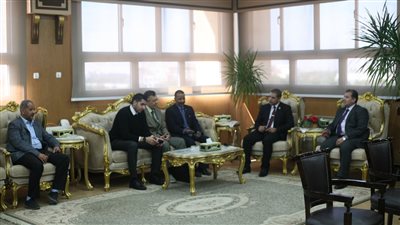 مشروع مبادرة تميز المعلم يُسلم وحدة متنقلة لتكنولوجيا الاتصالات لكلية التربية بقنا 