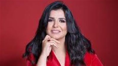 منى الشاذلي تستضيف أبطال فيلم 