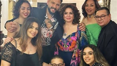 إلهام شاهين برفقة عائلتها في أحدث ظهور (صور)