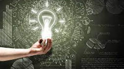 التكنولوجيا والابتكار في إدارة الأعمال: تحسين العمليات واتخاذ القرارات