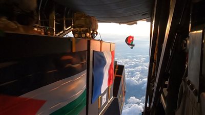 عاجل|عملية إنزال جوي لمساعدات إنسانية وطبية في خان يونس من فرنسا والأردن