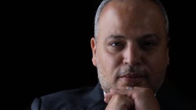 تامر عبدالمنعم ينعي الشقيق الأصغر لـ مصطفى شعبان 