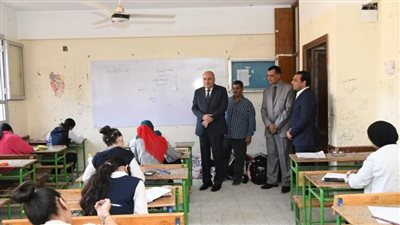 امتحانات الشهادة الإعدادية 2024.. مراجعة ليلة الامتحان الترم الأول في مادة اللغة الانجليزية | امتحانات مصر - egyxam