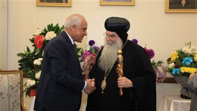 محافظ الجيزة يزور مقر مطرانية شمال الجيزة للتهنئة بعيد الميلاد المجيد