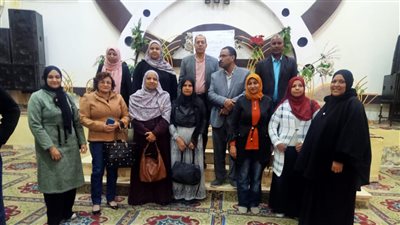 تعليم قنا تدشن وحدة مهنية للتواصل ودعم المعلم لحل المشكلات بالمدارس