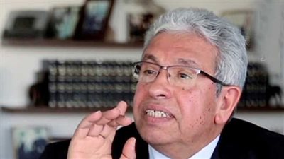 عضو بالشيوخ: هذا ما تسببه وجود مبارك في الحكم 30 عامًا