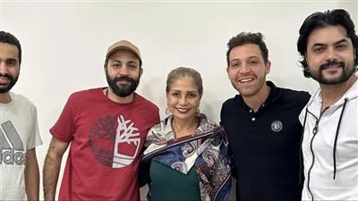 أجمل كاست في الدنيا.. محمود حجازي برفقة أبطال مسلسل “حدوته منسية”