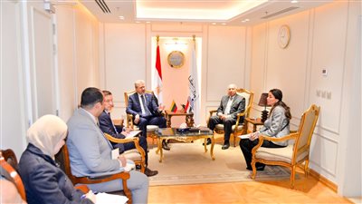 كامل الوزير يبحث مع سفير ليتوانيا التعاون في مجالات النقل المختلفة
