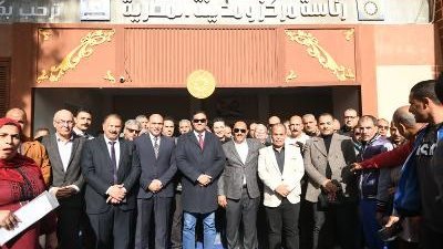  محافظ الدقهلية يتفقد عدد من المصانع بالمنطقة الصناعية بالعصافره 