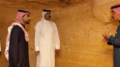 وزير الثقافة يُدشّن الرحلات الجوية المباشرة بين الدوحة والعُلا