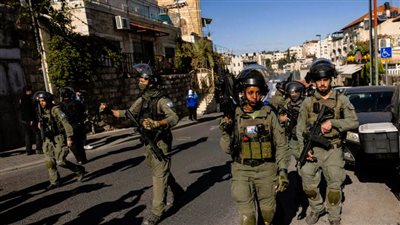 خبير عسكري يكشف أسباب فشل إسرائيل في توسيع جبهة القتال (فيديو)