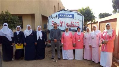 الكشف وتوفير العلاج لـ 1280 حالة في 6 تخصصات بقرية 