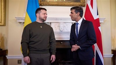 بريطانيا تعتزم تزويد أوكرانيا بصواريخ بعيدة المدى وذخيرة مدفعية