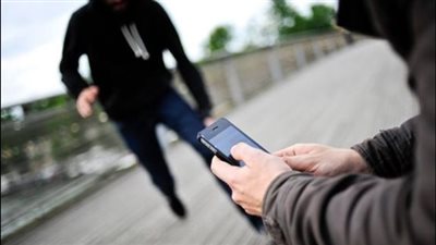 تفاصيل التحقيق مع عامل وزوجته بتهمة سرقة الهواتف بعابدين