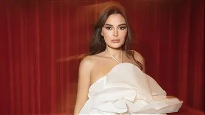 بالأبيض.. سيرين عبدالنور تخطف الأنظار في أحدث جلسة تصوير (صور)