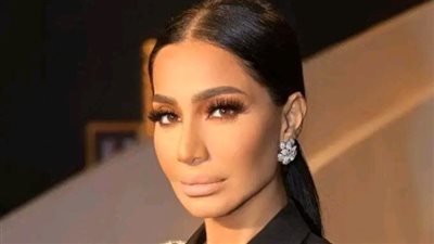 بسمة وهبة ترد على منتقدي حضورها عزاء والدة لطيفة وخطوبة ريم سامي: إيه اللي حشركوا؟