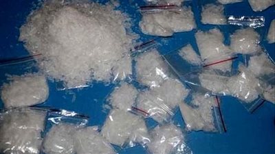 تفاصيل ضبط 2،400 كيلو مخدر من أيس وهيروين داخل سيارة بالمقطم 