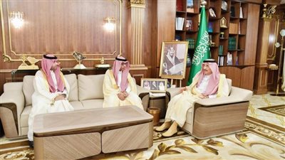 أمير جازان يدشن حملة تطعيم شلل الأطفال