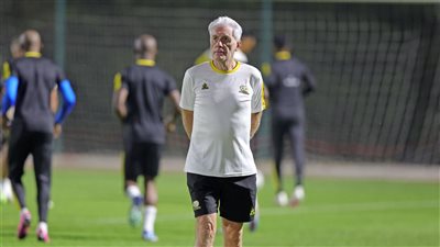 هوجو بروس: منتخب مالي الأفضل وناميبيا فريق قوي بعد تحقيقهم فوزًا على تونس