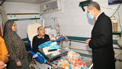 محافظ الغربية يشدد على ضرورة تواجد مديري الطوارئ بالمستشفيات ليلا (صور)