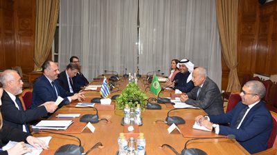 أبو الغيط يستقبل وزير خارجية اليونان
