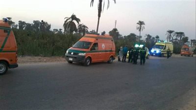 إصابة 6 أشخاص إثر حادث انقلاب سيارة ملاكي بالمحور