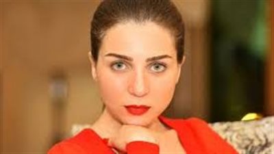 ولدت في الإمارات وحصلت على ليسانس آداب.. ما لا تعرفه عن مي عز الدين في عيد ميلادها