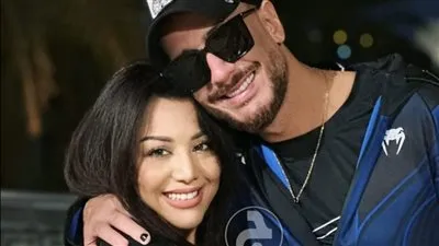 الموسيقار طلال يجمع سعد لمجرد ويسرا محنوش في 