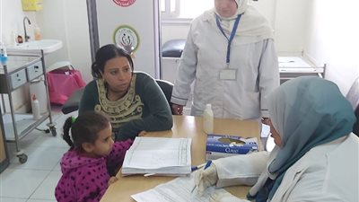 الكشف علي 1011 مواطن مجانا خلال القافلة الطبية بالصفرا التابعة للخانكة