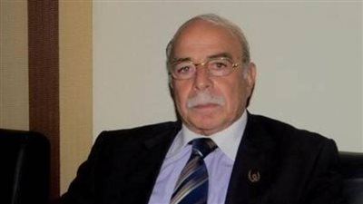 كمال درويش يدعم الزمالك أمام الوحدة الإمارات من المدرجات