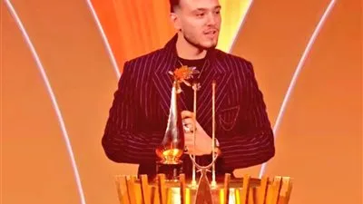 بعد تكريمه في 