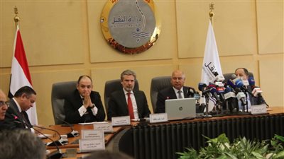 وزير النقل يشهد توقيع مذكرة تفاهم لنقل البضائع عبر مركبات الطرق المقطورة بين مصر وإيطاليا