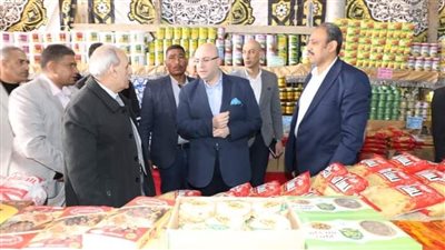 محافظ بني سويف يفتتح معرض اهناسيا ضمن سلسة معارض 