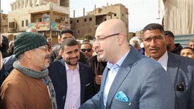 محافظ بني سويف يطالب التموين بضرورة حل ازمة 