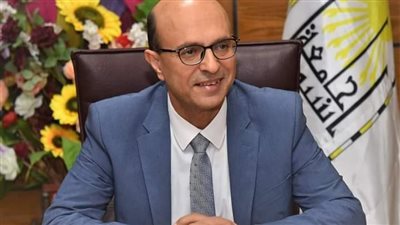 رئيس جامعة أسيوط يهنئ الرئيس السيسي بمناسبة عيد الشرطة وثورة 25 يناير