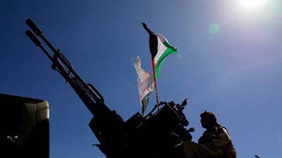 القيادة الوسطى الأمريكية: الحوثيون أطلقوا اليوم 3 صواريخ باليستية على سفينة ديترويت الأمريكية