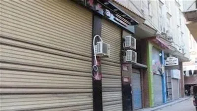 تحرير 163 مخالفة للمحلات التى لم تلتزم بقرار الغلق 