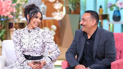 والد حنين الشاطر الفائزة بلقب 