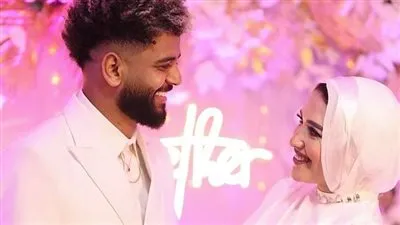 مطرب المهرجانات سمارة ناو يحتفل بخطبته (صورة)