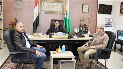 وكيل وزارة الشباب والرياضة بالجيزة يلتقي مسئولي نادي المنيب 